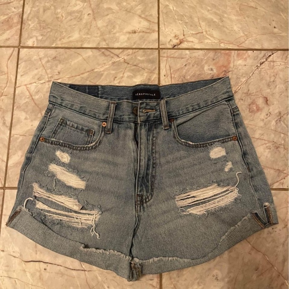 Aeropostale Distressed Mom Short
